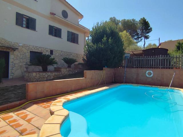 Villa en venta en Pontils