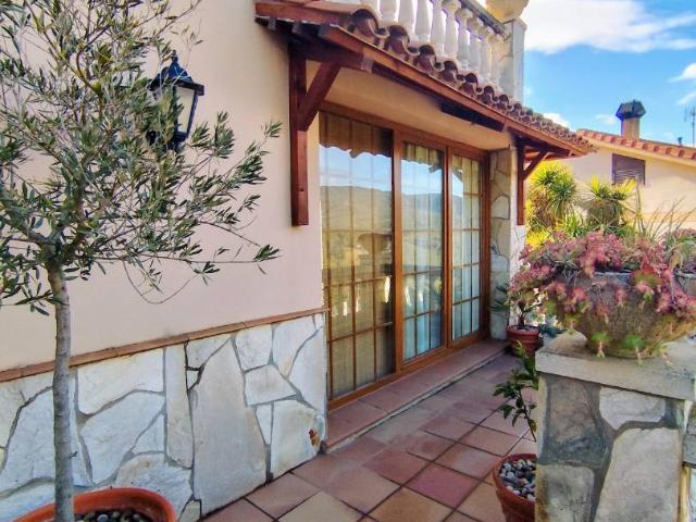 Villa en venta en Pontils