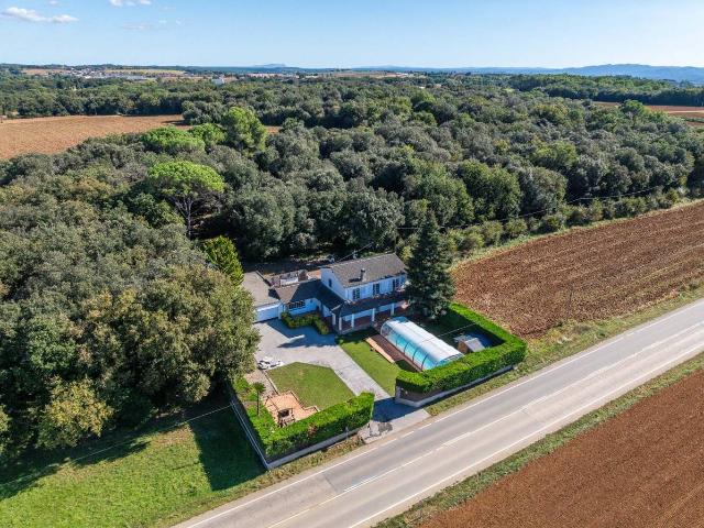 Chalet en venta en Pla de l'Estany, Catalunya