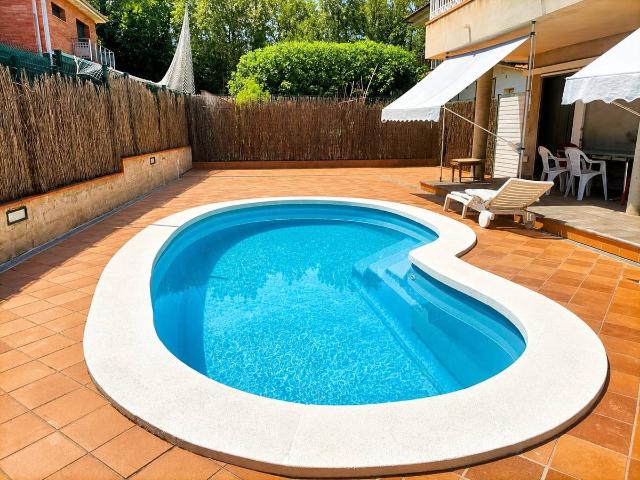 Chalet en venta en Pla de l'Estany, Catalunya