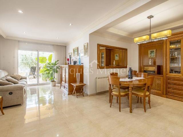 Chalet en venta en Pla de l'Estany, Catalunya