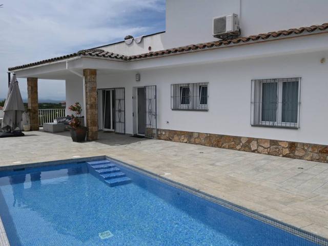 Chalet en venta en Camp dels Pilans, Alt Empordà