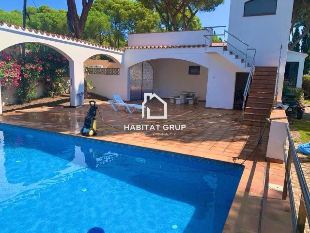 Villa en venta en L'escala, Camp dels Pilans