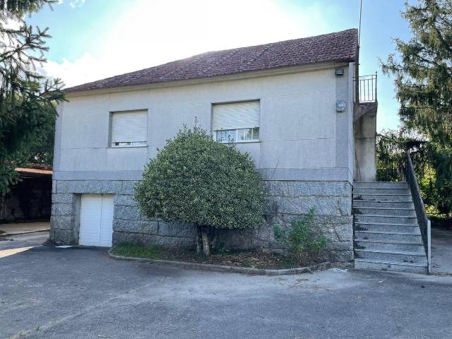 Chalet en venta en Caldas, Galicia