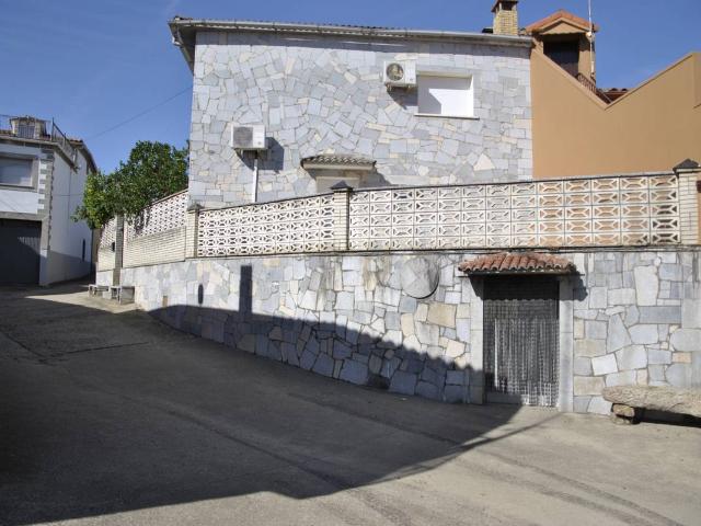 Chalet en venta en Pozuelo De Zarzón, Extremadura