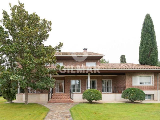 Chalet en venta en Algete, Madrid