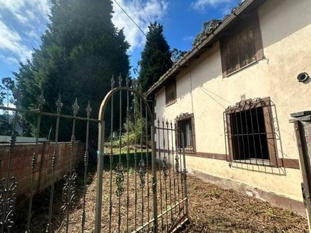 Chalet en venta en Praúa, Pravia