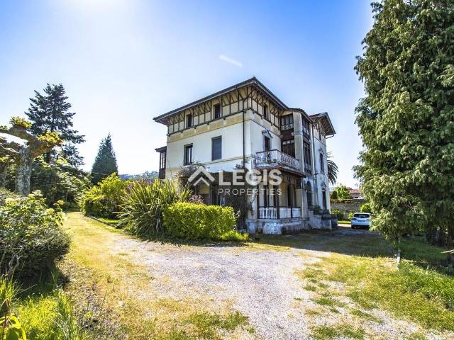 Chalet en venta en Praúa, Pravia
