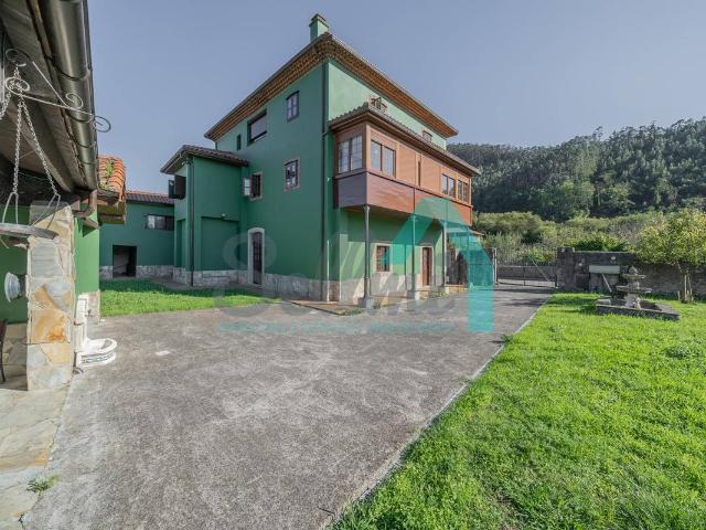 Chalet en venta en Praúa, Pravia