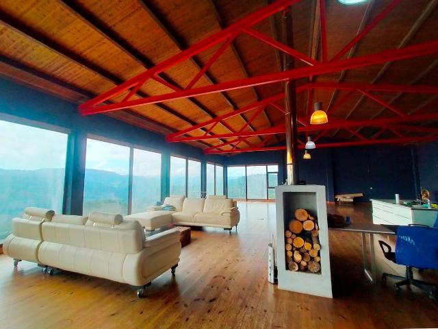 Chalet en venta en Praúa, Pravia