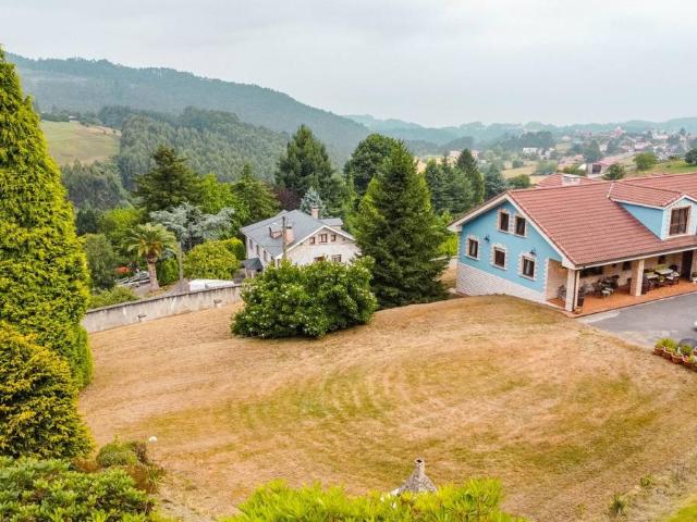 Chalet en venta en Praúa, Pravia