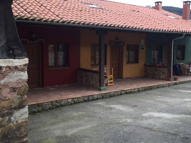 Chalet en venta en Praúa, Pravia