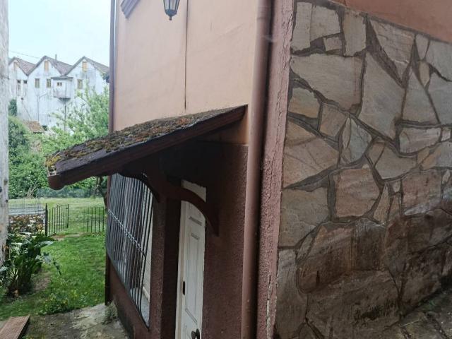 Chalet en venta en Praúa, Pravia