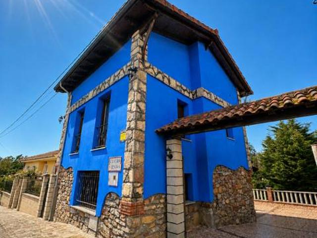 Chalet en venta en Praúa, Pravia