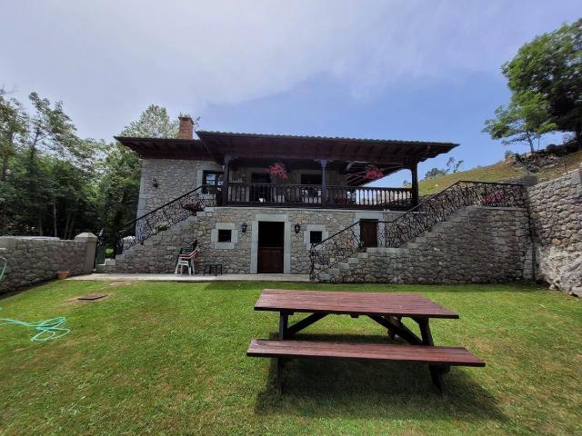 Chalet en venta en Llanes, Asturias