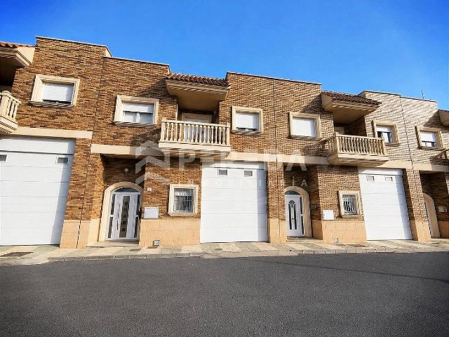 Chalet en venta en Vícar, Almería