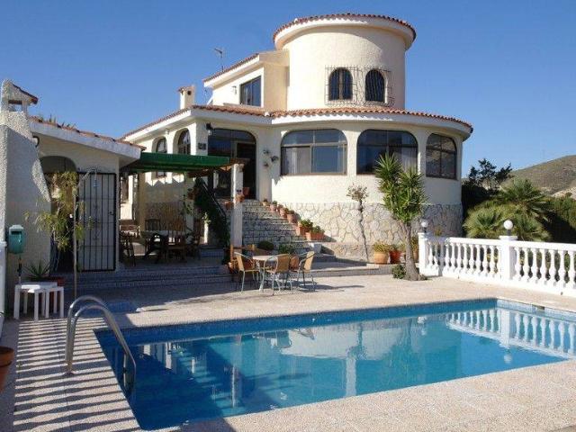 Chalet en venta en Urbanització L'Almadrava, l'Alacantí