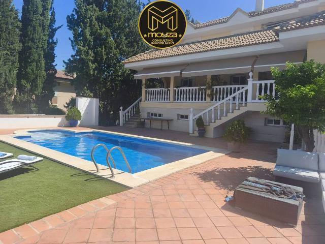 Chalet en venta en San Bartolomé, Jaén