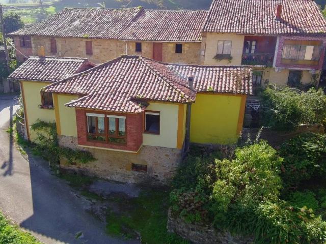 Chalet en venta en Puente Viesgo, Cantabria
