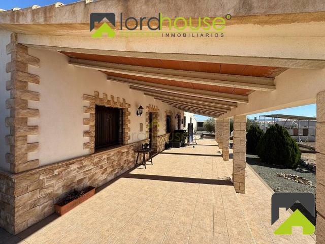 Villa en venta en Puerto Lumbreras