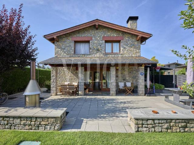 Chalet en venta en Puigcerdà, Girona