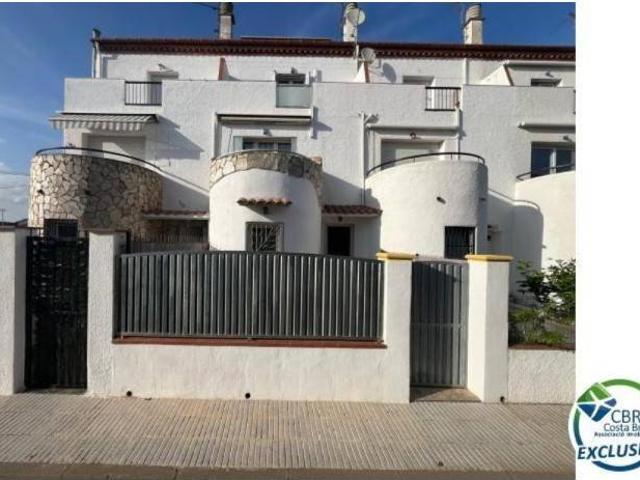 Villa en venta en Empuriabrava