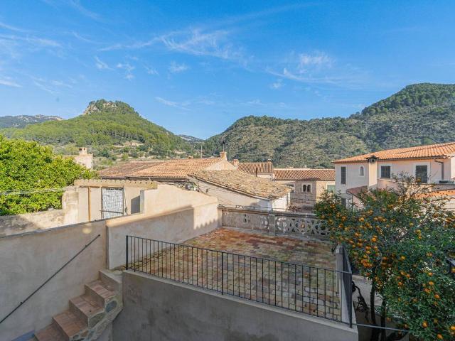 Chalet en venta en Puigpunyent, Baleares