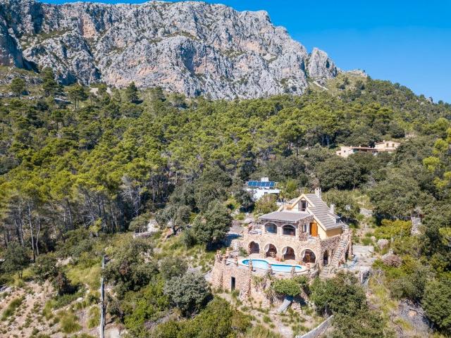 Chalet en venta en Puigpunyent, Baleares