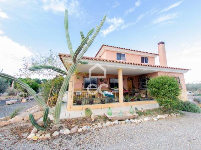 Villa en venta en Lorca, San Mateo