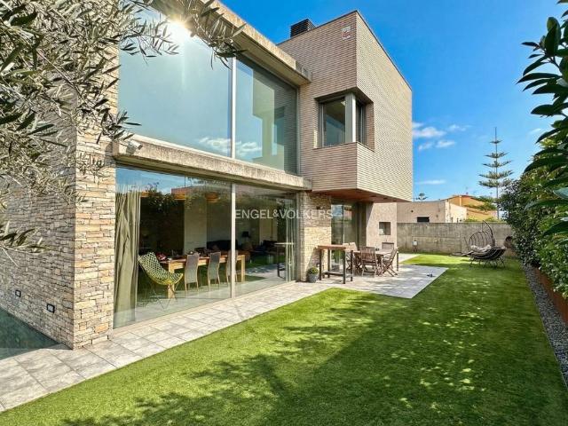 Chalet en venta en la Llosa, Baix Camp