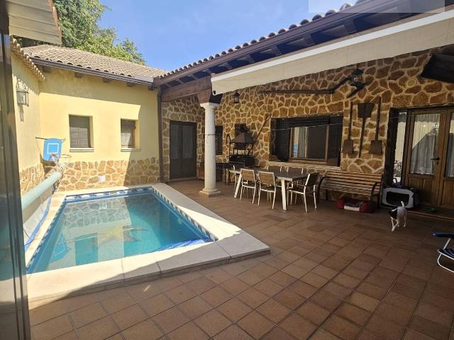 Chalet en venta en Quintanar De La Orden, Castilla-La Mancha