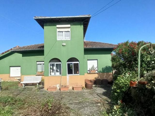 Chalet en venta en Villaviciosa, Asturias