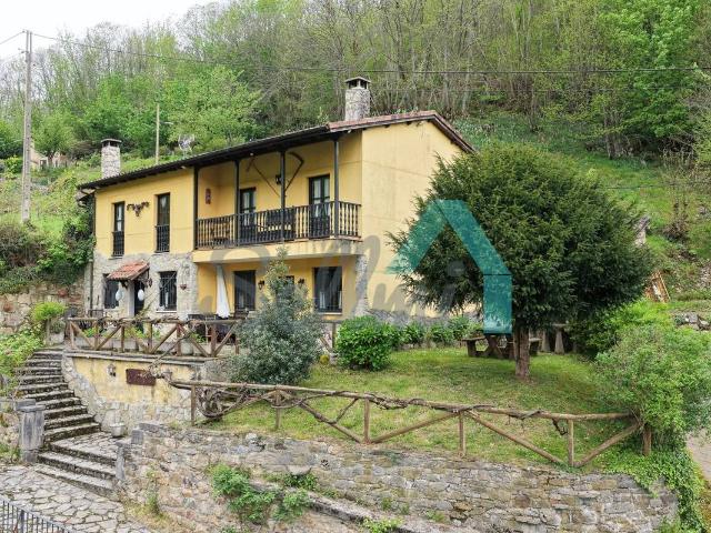 Chalet en venta en Quirós, Asturias