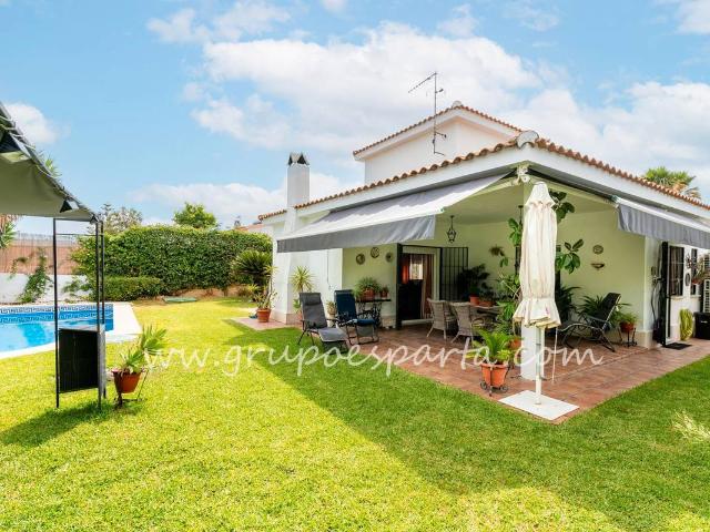 Villa en venta en Espartinas, Urbanización Miramonte