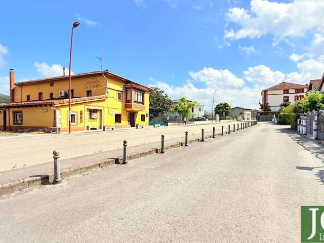 Chalet en venta en La Riba, Rasines