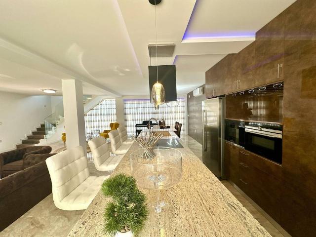 Chalet en venta en Casco Antiguo - Santa Cruz - Ayuntamiento, l'Alacantí