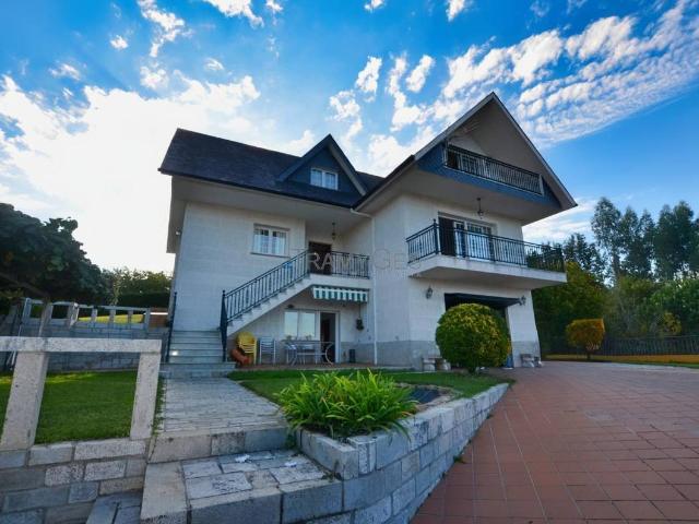 Chalet en venta en Redondela, Vigo