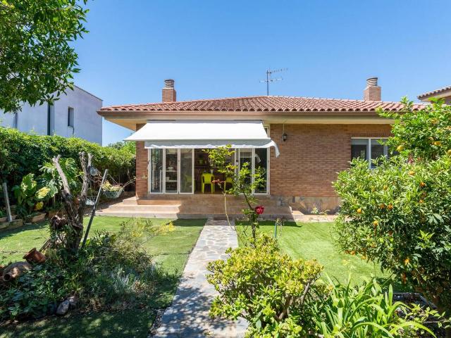 Chalet en venta en la Llosa, Baix Camp