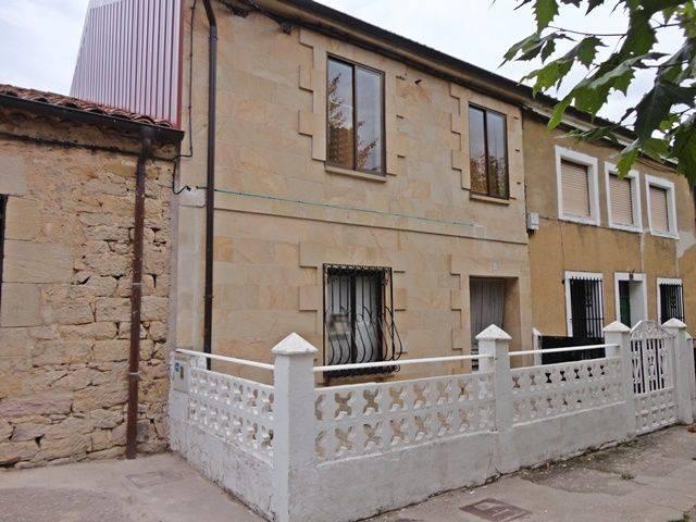 Chalet en venta en Regumiel De La Sierra, Castilla y León