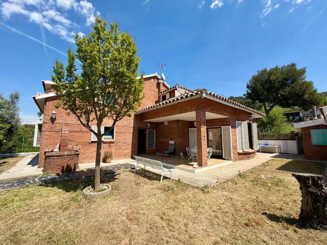 Chalet en venta en Montcada Centre, Vallès Occidental