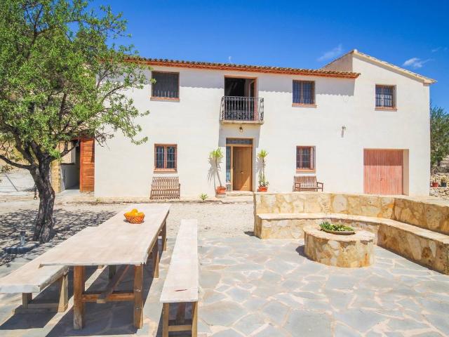 Villa en venta en Relleu