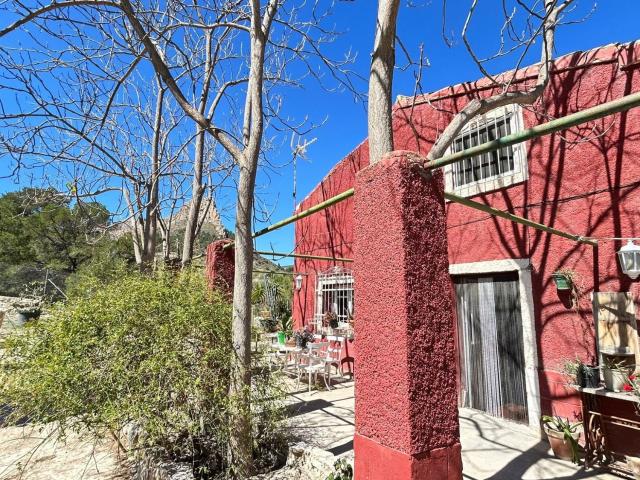 Villa en venta en Relleu