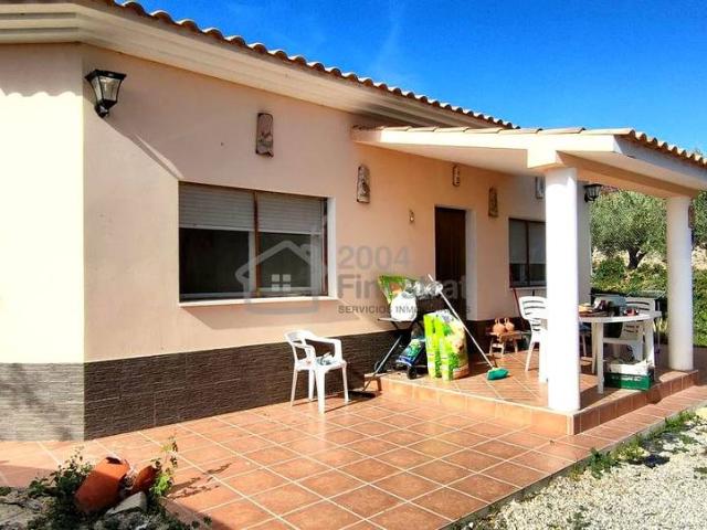 Villa en venta en Relleu