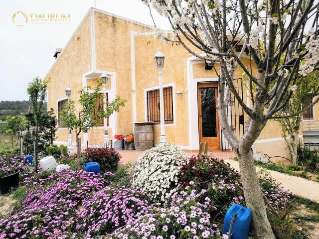 Villa en venta en Relleu