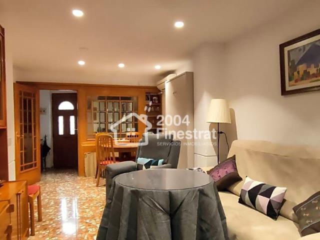 Chalet en venta en Relleu, Valencia