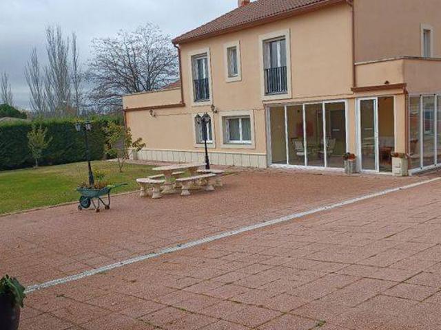 Chalet en venta en Renedo De Esgueva, Castilla y León