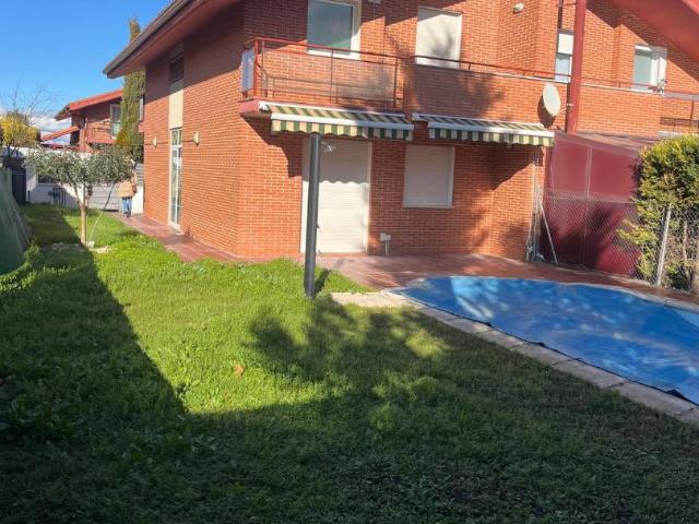 Chalet en venta en Renedo De Esgueva, Castilla y León