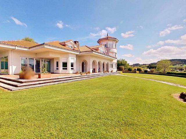 Chalet en venta en Reocín