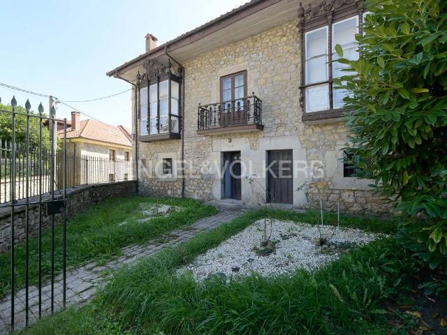 Chalet en venta en Reocín
