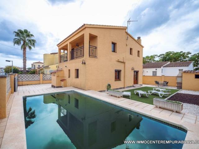 Chalet en venta en Empuriabrava, Alt Empordà